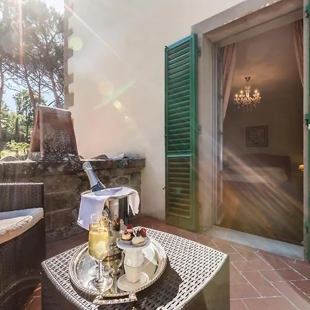 Villa Sleeps 4 Siena