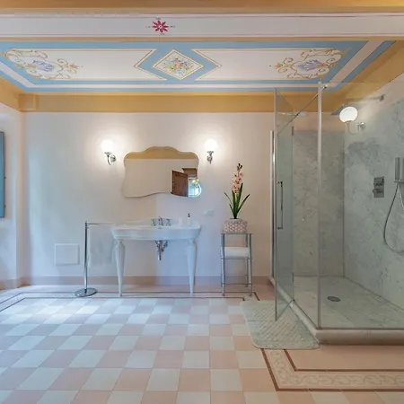 Sleeps 4 * Siena
