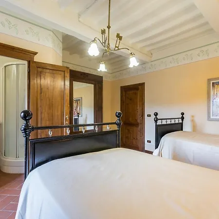 Sleeps 4 * Siena
