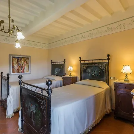 Sleeps 4 Villa *
