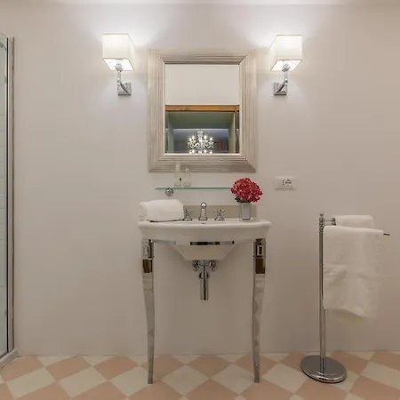 Sleeps 4 Villa Siena